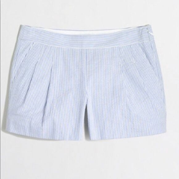J. Crew Factory Pants - 💙 J. Crew Factory Blue and White Striped Seersucker Pleated Shorts Size 4